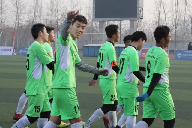 余嘉豪18分王哲林13分10篮板 浙江力克上海