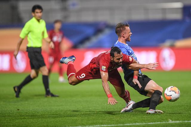 萨林杰33+20+8深圳险胜北控总分1-0 张帆14分